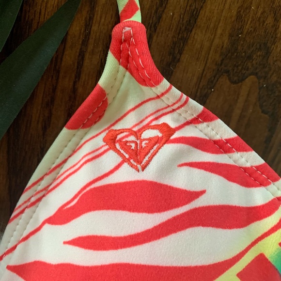 Roxy Bikini set - Picture 3 of 6